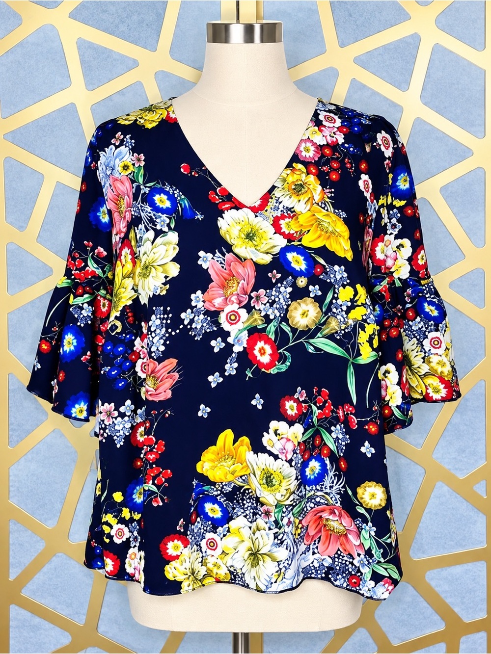 Scattered Flowers Tunic Top - 3/4-Length Sleeves